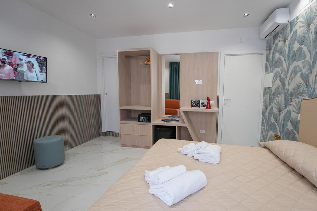 Medina H. Napoli Centro, By Clapa Group Hotel Exterior photo