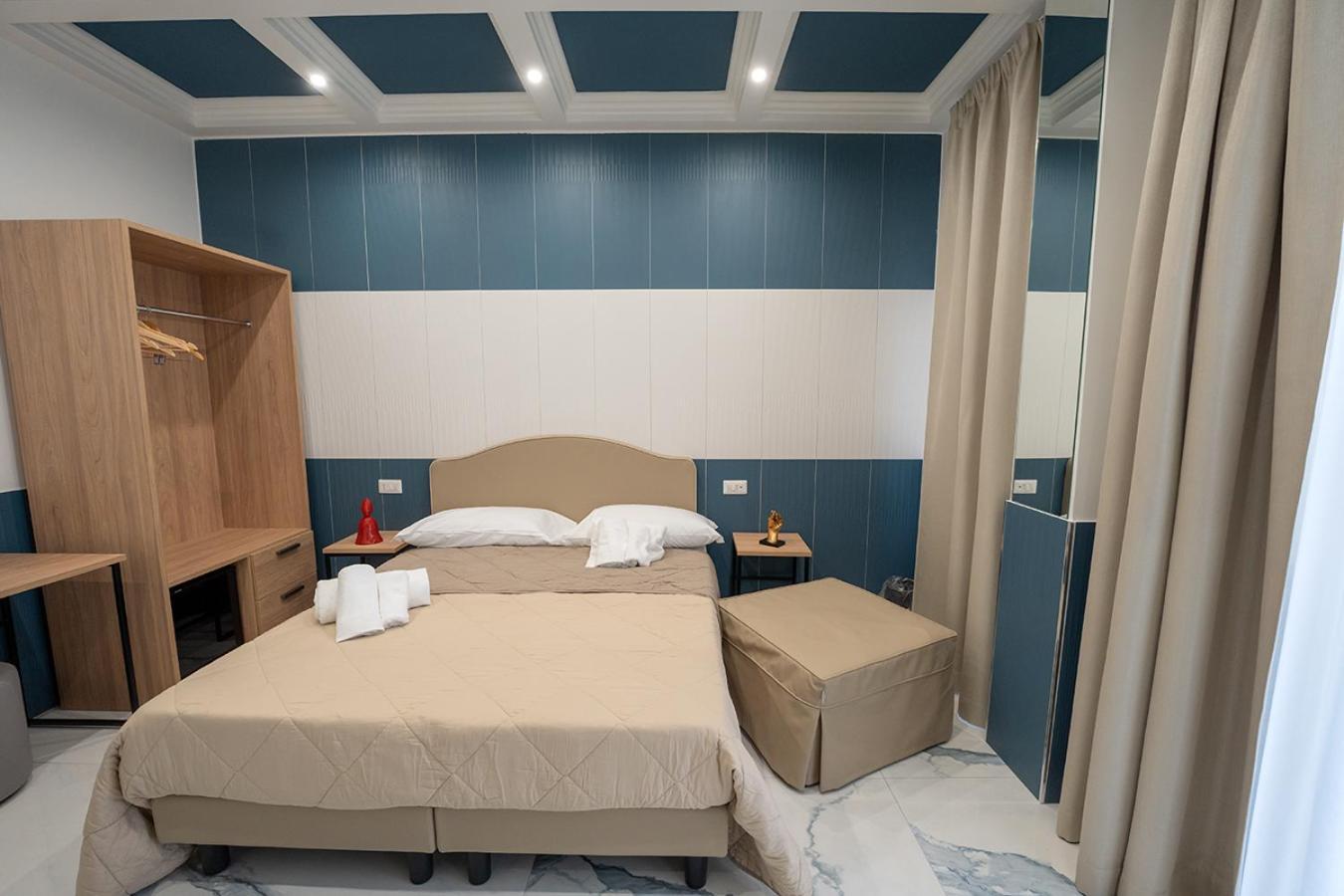 Medina H. Napoli Centro, By Clapa Group Hotel Exterior photo